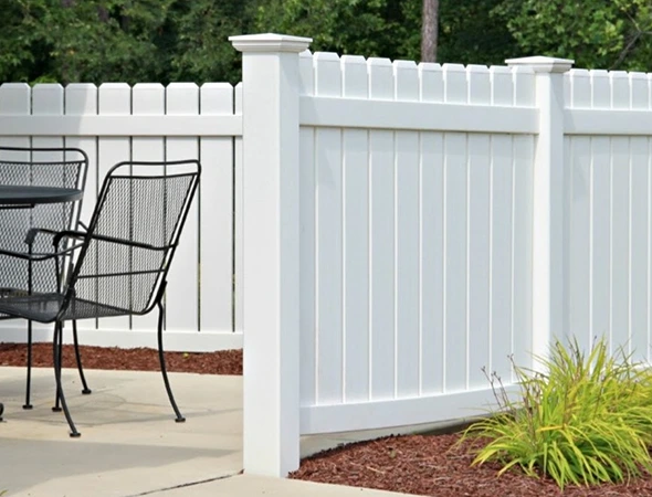 Vinyl Fence Hinge & Hardware Repair